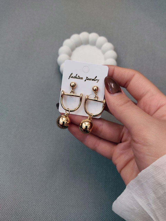 گوشواره آویز طلایی زارا طرح جدید