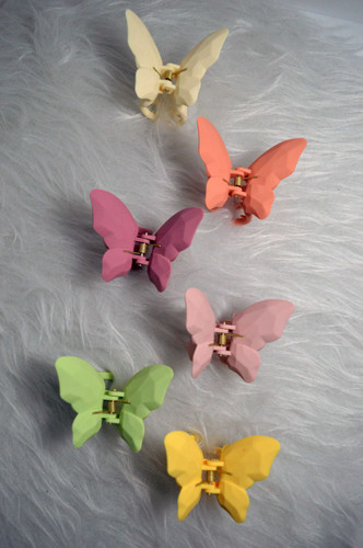 گیره مو پروانه ای بزرگ مات در رنگ های پاستلی شاد