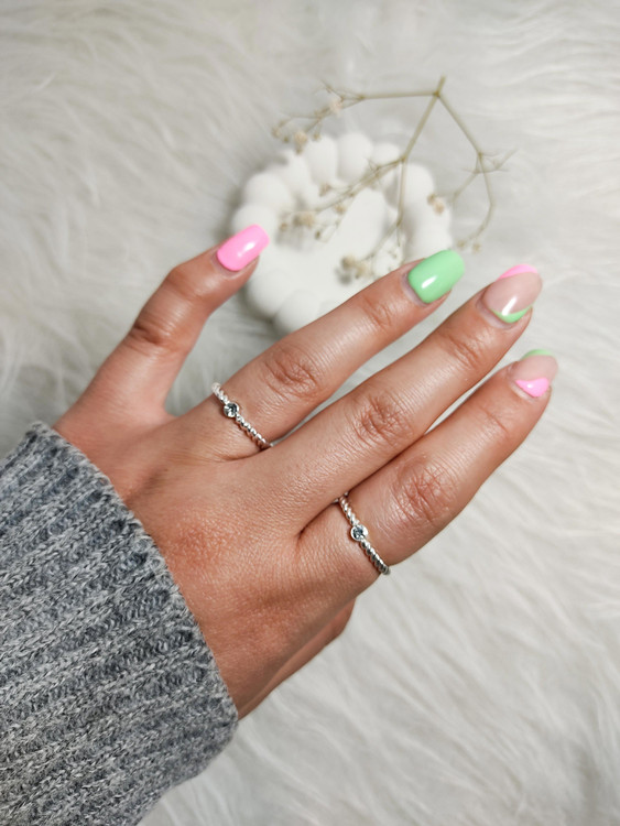 انگشتر تک نگین نقره ای