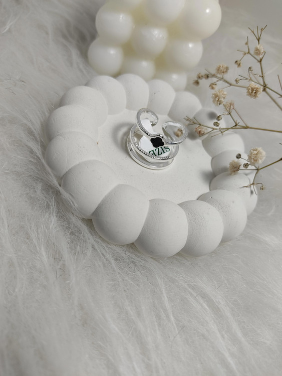 انگشتر استیل شبدر مشکی زنانه