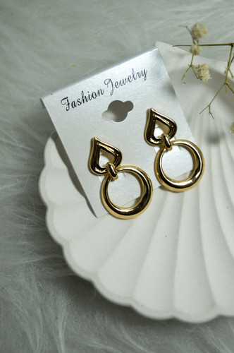 گوشواره زنانه مدل هارمونی طرح قلب و حلقه طلایی