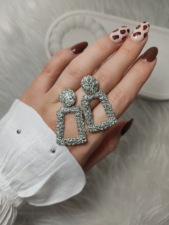 گوشواره زنانه مدل الیزا رنگ نقره ای