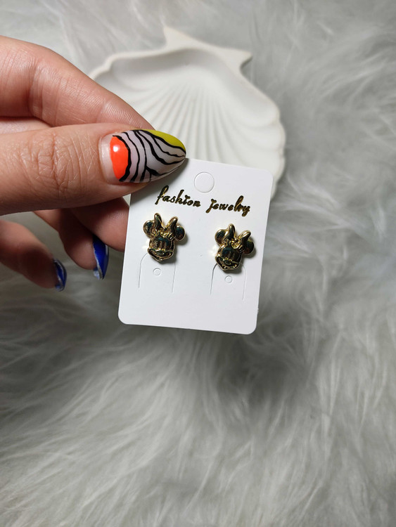 گوشواره زنانه میخی طلایی