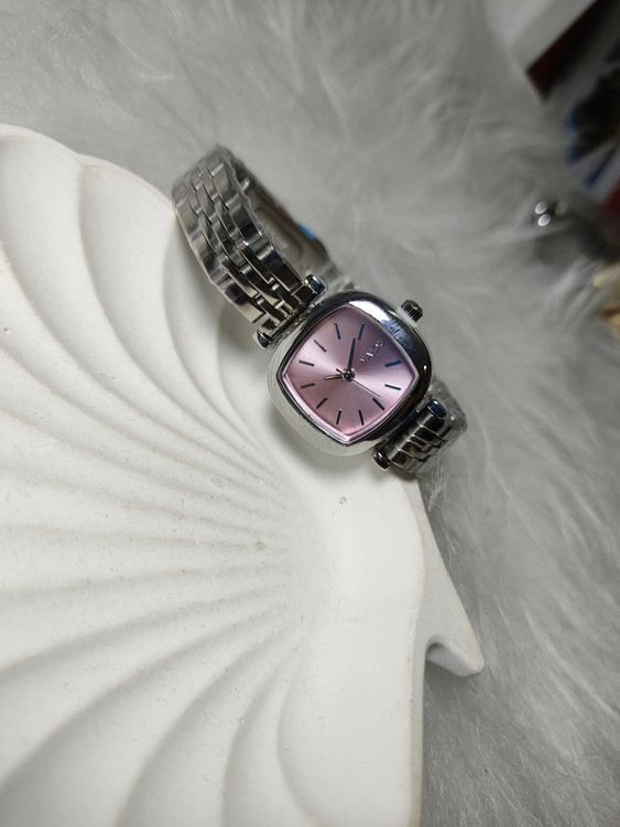 ساعت زنانه ظریف استیل صفحه صورتی